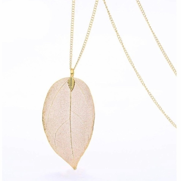 SALE💚 any 3 for $18 💚 leaf Pendant Long Chain Necklace Gold - Picture 2 of 6